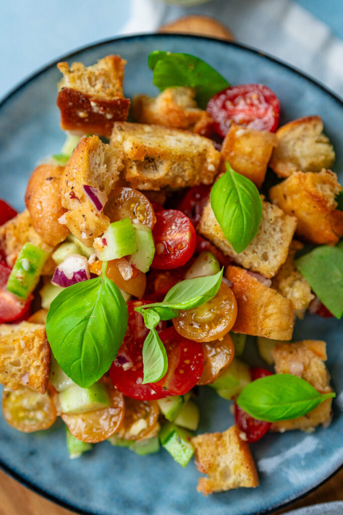 Einfaches Rezept für Brotsalat aus der Toskana