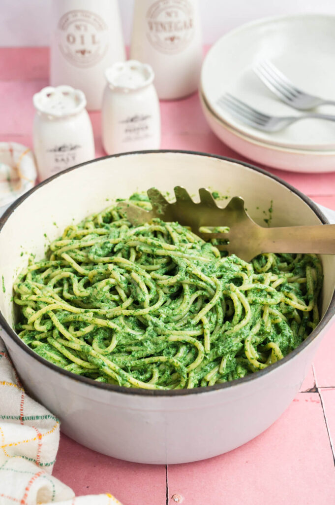 Veganes Gericht - Spaghetti in Rahmspinat 