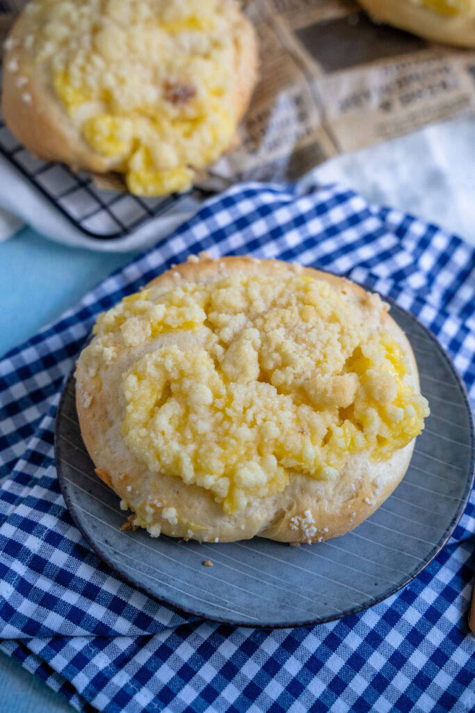 Streuseltaler mit Pudding backen